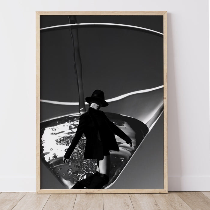 Martini Wall Print, Retro Photo Poster, Black and White Print, Alcohol Vintage Wall Decor, Fashion Girl Print | Disco Poster, Printable