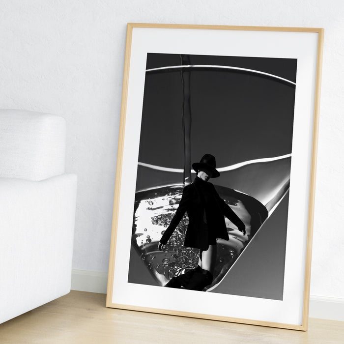 Martini Wall Print, Retro Photo Poster, Black and White Print, Alcohol Vintage Wall Decor, Fashion Girl Print | Disco Poster, Printable